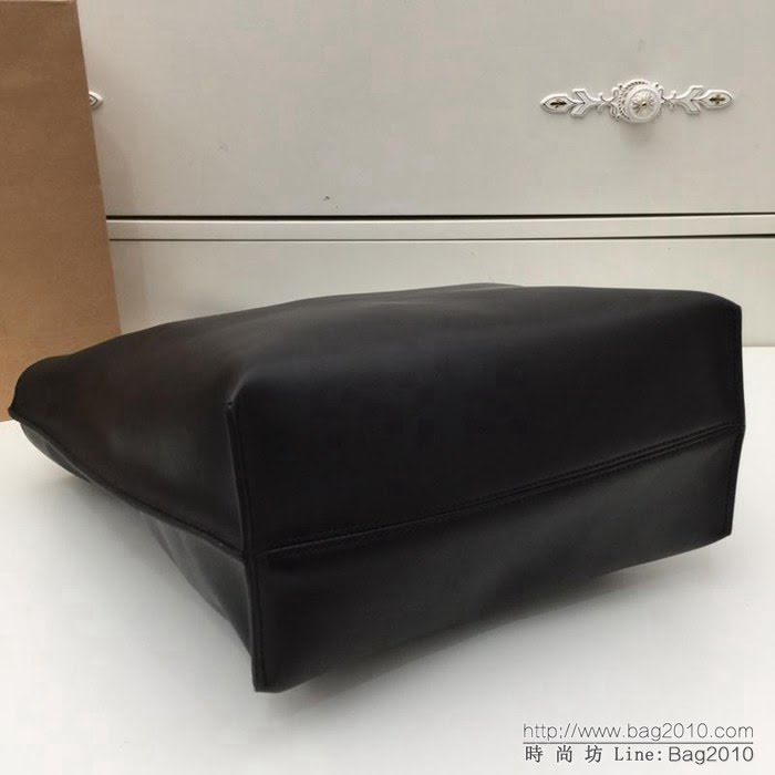LOEWE羅意威 2017最新時尚爆款 扭曲購物袋 手提肩背包 簡單實用 款式獨特 內置小零錢包 L9088  jdl1016